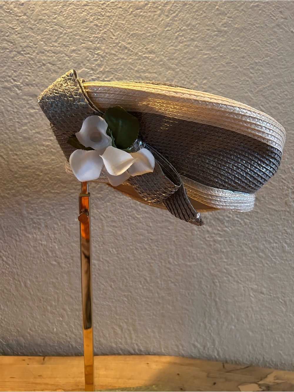 VTG Jack McConnell Boutique Straw Pillbox Hat Gray Cream Church Derby Fascinator